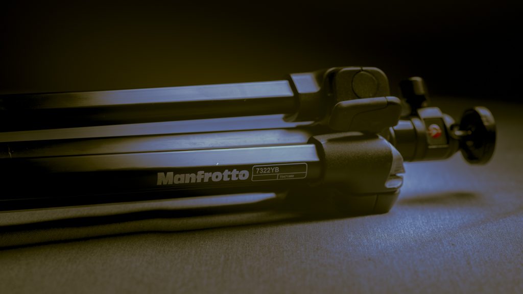 三脚　マンフロット Manfrotto 7322YB